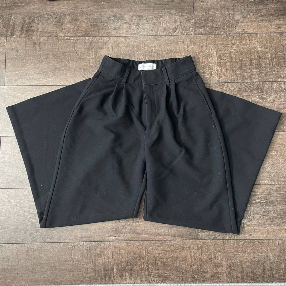 A&F Black Tailored Wide Leg Pant